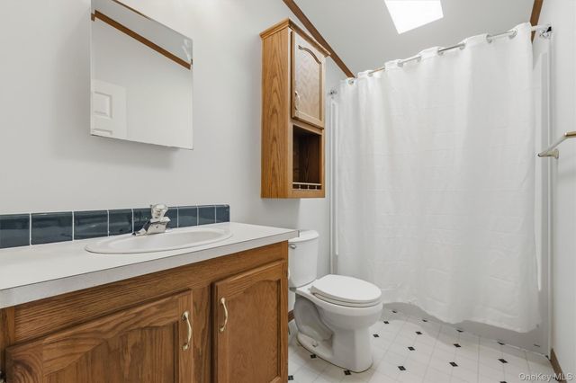 1 Palm Circle, Poughkeepsie, NY 12603