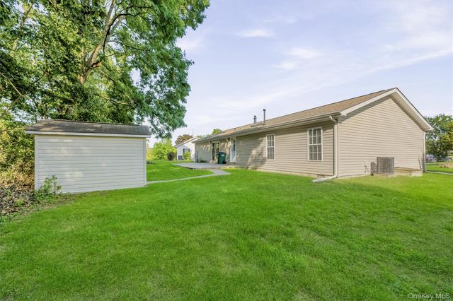 1 Palm Circle, Poughkeepsie, NY 12603