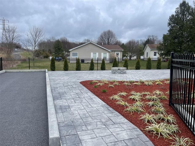 1 Palm Circle, Poughkeepsie, NY 12603