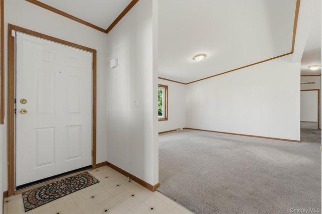 1 Palm Circle, Poughkeepsie, NY 12603