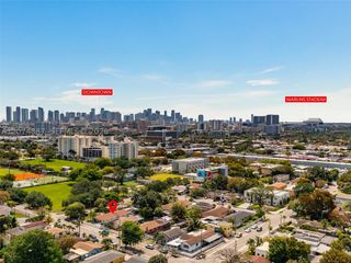 1864 NW 27th St B, Miami, FL 33142