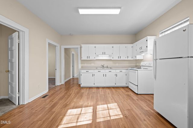 624 Delaware Avenue, Burlington, NC 27217