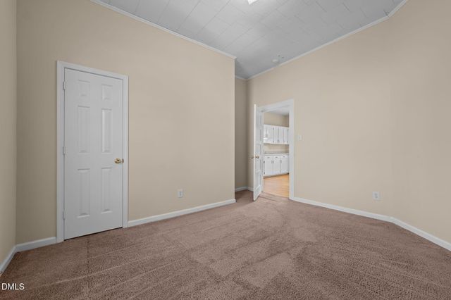 624 Delaware Avenue, Burlington, NC 27217