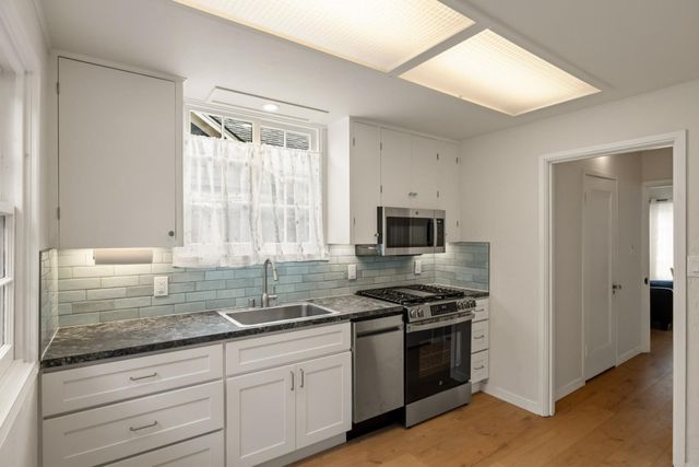 216 Park Street, Pacific Grove, CA 93950