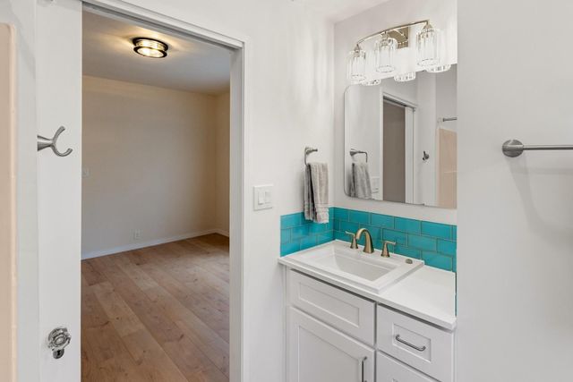 216 Park Street, Pacific Grove, CA 93950