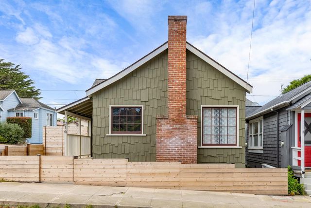 216 Park Street, Pacific Grove, CA 93950