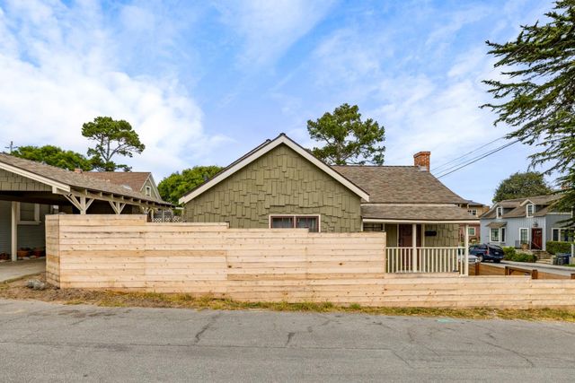216 Park Street, Pacific Grove, CA 93950