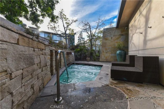 2342 Nolita, Irvine, CA 92612