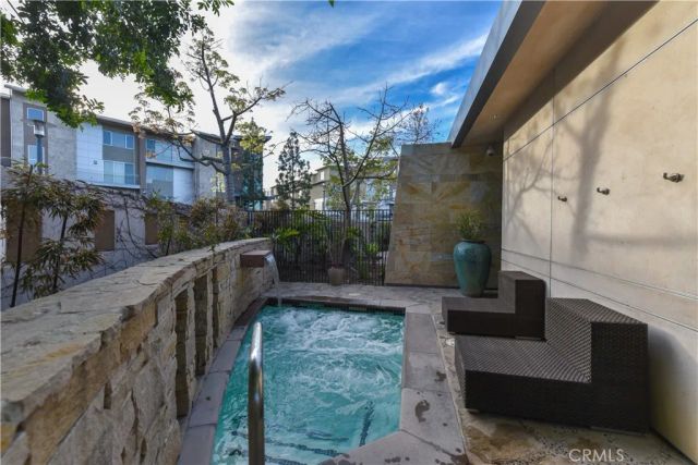 2342 Nolita, Irvine, CA 92612