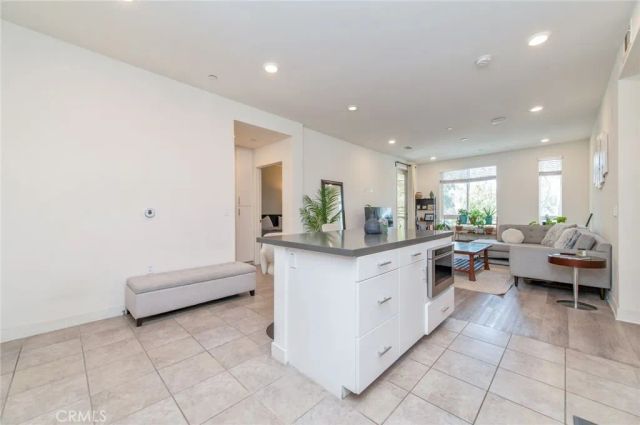 2342 Nolita, Irvine, CA 92612
