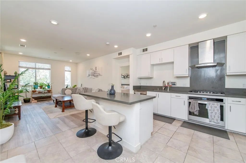 2342 Nolita, Irvine, CA 92612