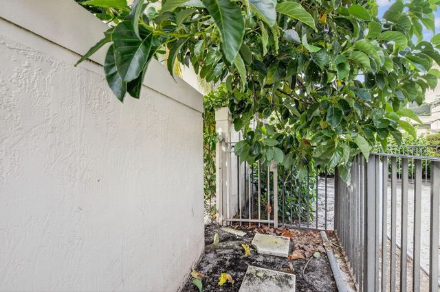 2565 NW 52nd Street, Boca Raton, FL 33496