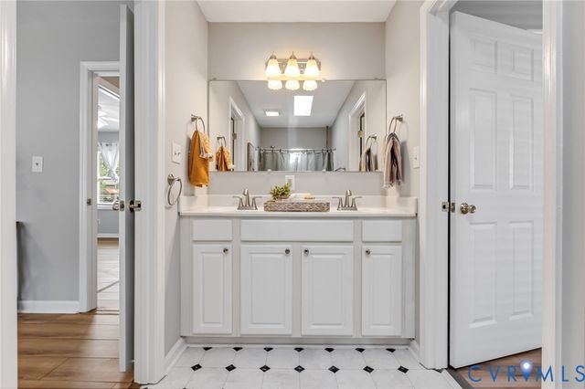 2401 Grant St, Hopewell, VA 23860
