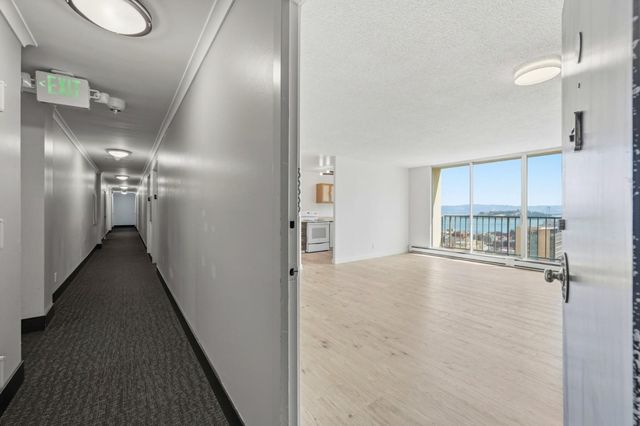 946 Stockton Street 18C, San Francisco, CA 94108