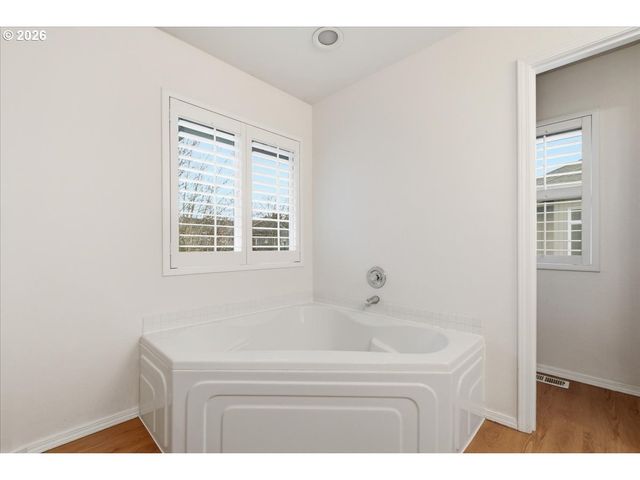 3713 Se 182ND Ave, Vancouver, WA 98683