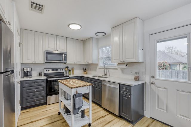 104 Aspen TRL, Georgetown, TX 78626