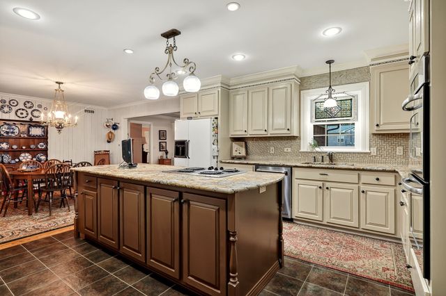 200 Westwood 4th Ave, Mcminnville, TN 37110