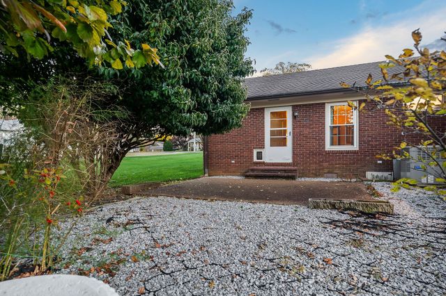 200 Westwood 4th Ave, Mcminnville, TN 37110