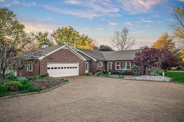 200 Westwood 4th Ave, Mcminnville, TN 37110