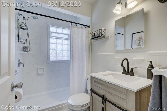 3907 Gardner Avenue, Berkley, MI 48072
