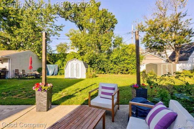 3907 Gardner Avenue, Berkley, MI 48072