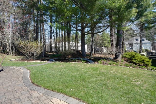 3 Patriot Dr, Northborough, MA 01532