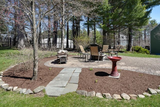 3 Patriot Dr, Northborough, MA 01532