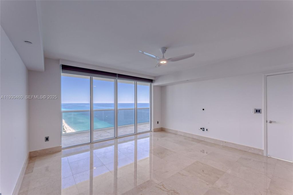 Image 15 of property listing at 1830 S OCEAN DR 4601, Hallandale Beach, FL 33009