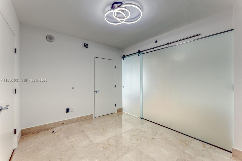 Image 28 of property listing at 1830 S OCEAN DR 4601, Hallandale Beach, FL 33009