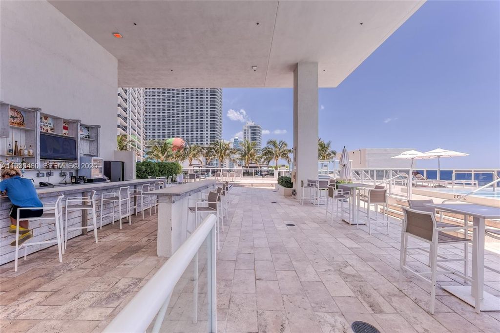 Image 32 of property listing at 1830 S OCEAN DR 4601, Hallandale Beach, FL 33009