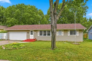 925 Roosevelt Street, River Falls, WI 54022