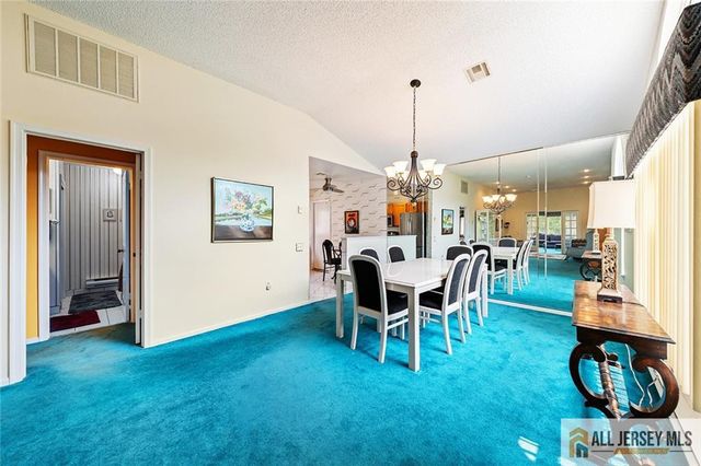 664 Azalea Plaza 664B, Monroe, NJ 08831