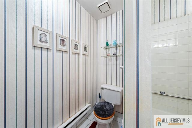 664 Azalea Plaza 664B, Monroe, NJ 08831