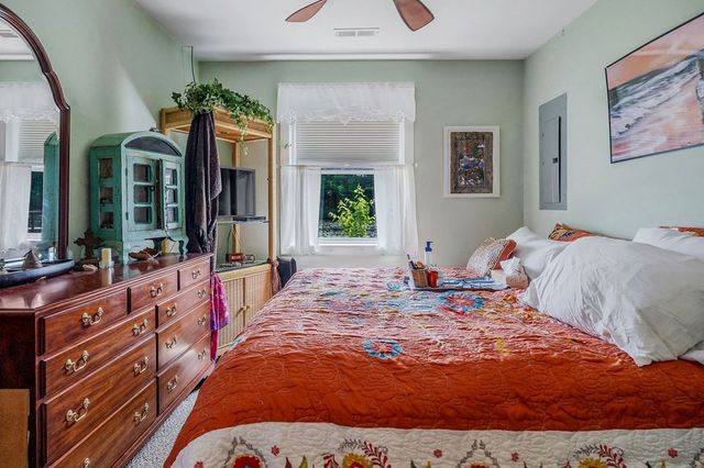 179 Holiday Ln, Sparta, TN 38583