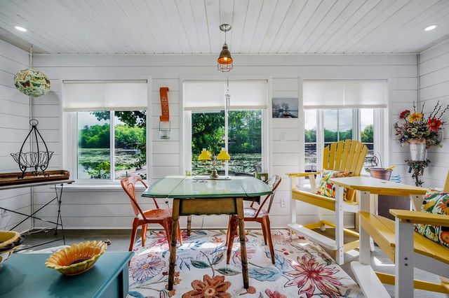 179 Holiday Ln, Sparta, TN 38583