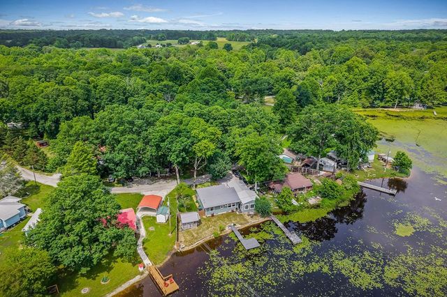 179 Holiday Ln, Sparta, TN 38583