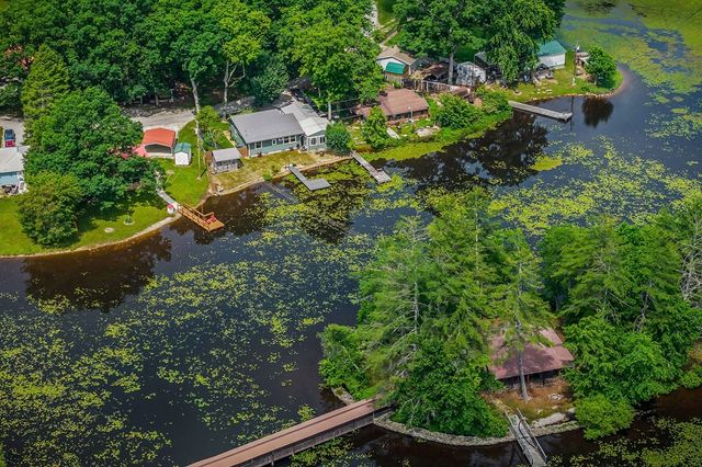 179 Holiday Ln, Sparta, TN 38583