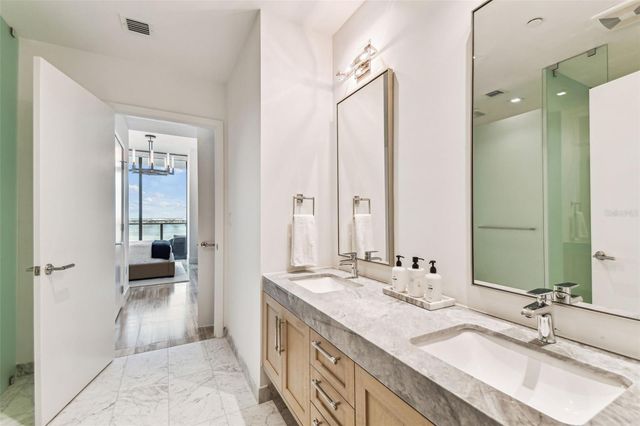 3101 BAYSHORE BOULEVARD 1402, Tampa, FL 33629