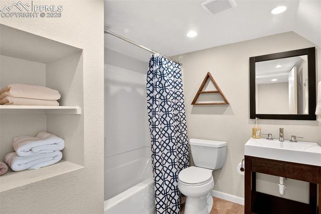 6475 Galeta Drive, Colorado Springs, CO 80923