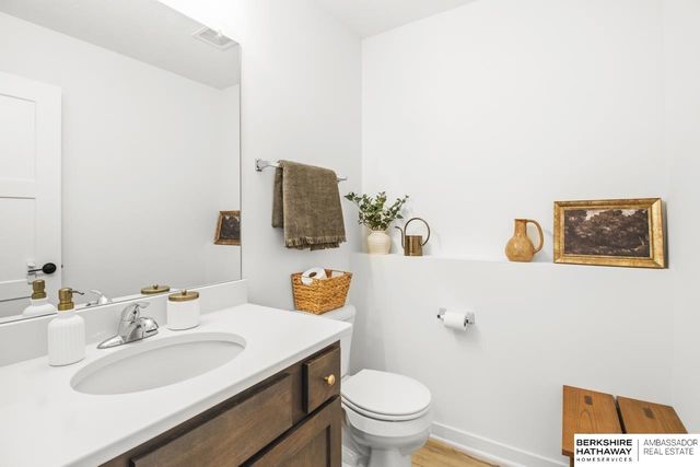 5804 N 183rd Street, Elkhorn, NE 68022