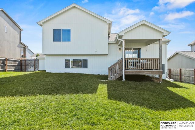 5804 N 183rd Street, Elkhorn, NE 68022