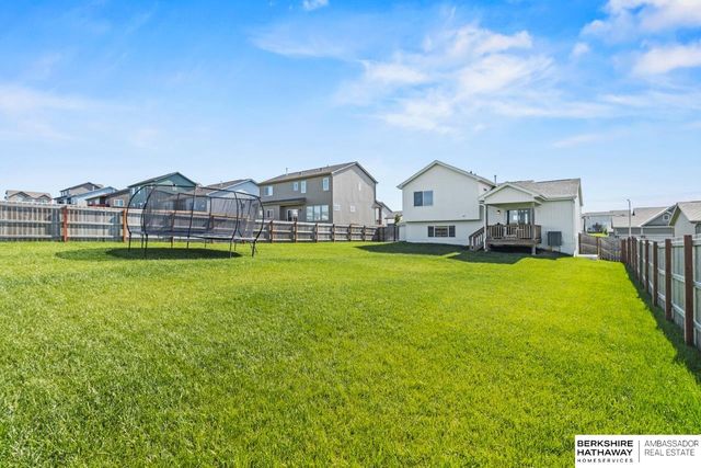 5804 N 183rd Street, Elkhorn, NE 68022