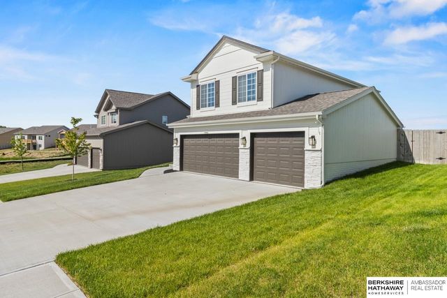 5804 N 183rd Street, Elkhorn, NE 68022