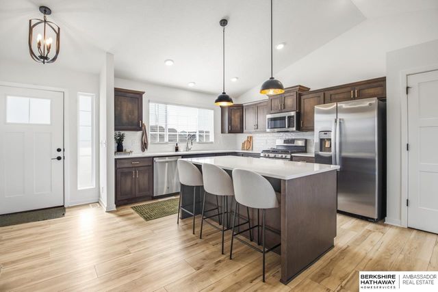 5804 N 183rd Street, Elkhorn, NE 68022