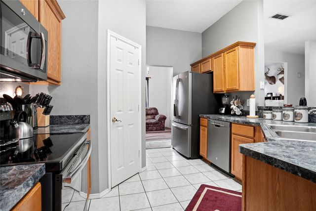 1801 Manten Boulevard, Denton, TX 76208