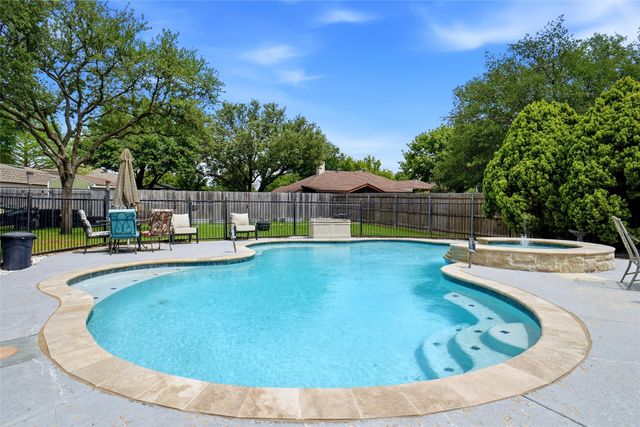 1801 Manten Boulevard, Denton, TX 76208