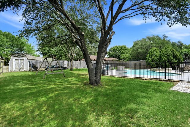 1801 Manten Boulevard, Denton, TX 76208