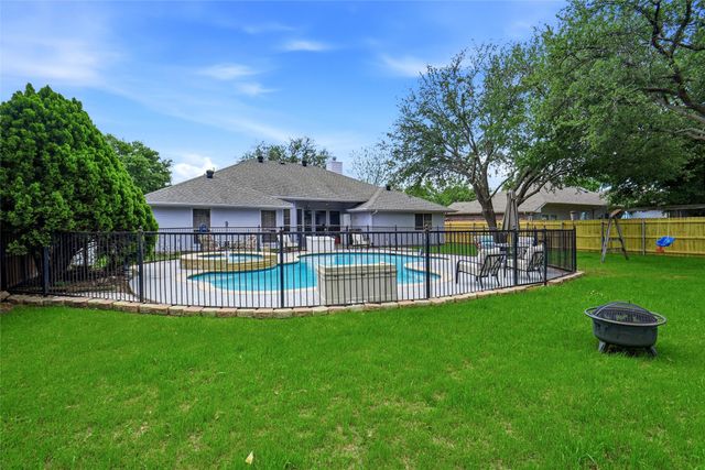 1801 Manten Boulevard, Denton, TX 76208