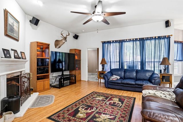 1801 Manten Boulevard, Denton, TX 76208