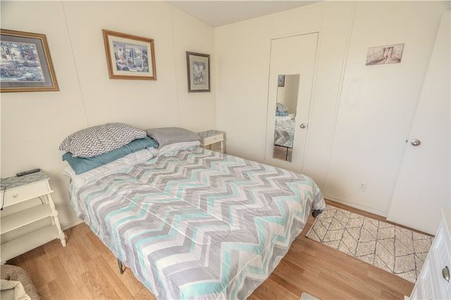 5384 W Brook Drive, Golden Valley, AZ 86413